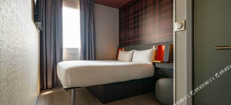 巴黎北奥贝维利埃易捷酒店(出门直达地铁12号线)(EasyHotel Paris Nord Aubervilliers)图片