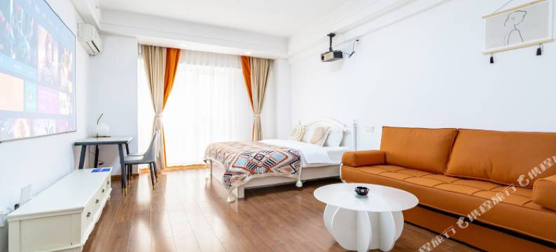 艺宿里酒店(大连高新万达广场店)图片