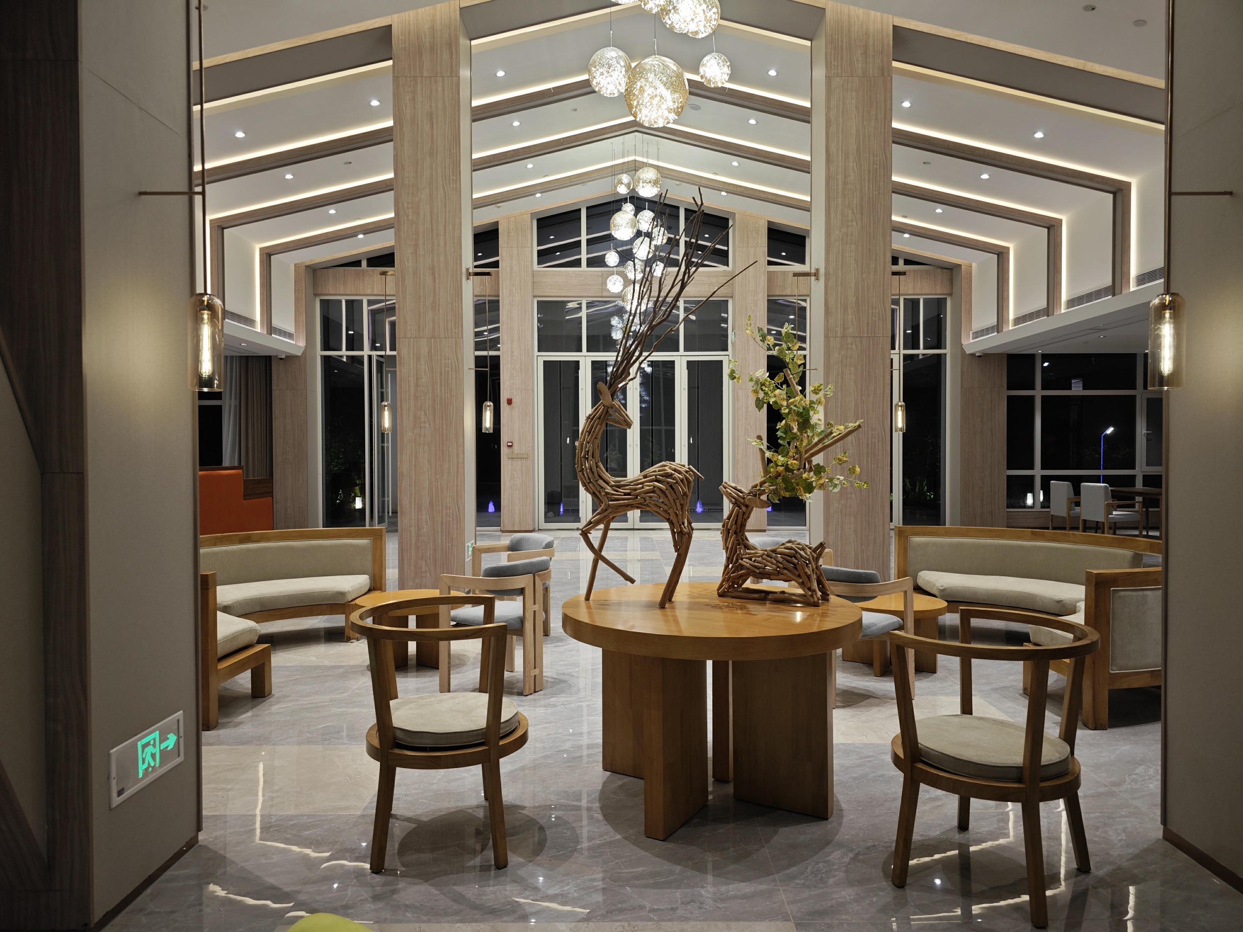 Enshi Grand Canyon Huanyue Mountain Residence Holiday HotelOver view