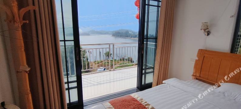 黄山徽嫂渔馆图片