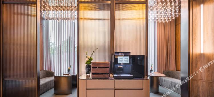 十堰万达广场桔子水晶酒店图片