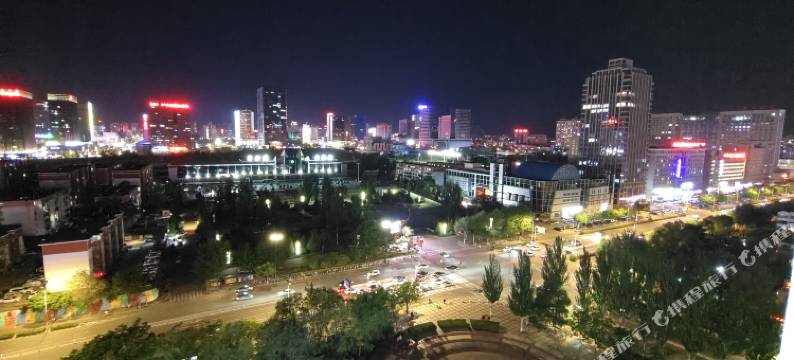 极限星光电竞民宿(万达广场店)图片