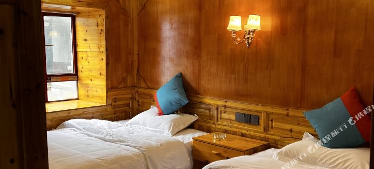 贡嘎山里索客栈(上木居村店)图片