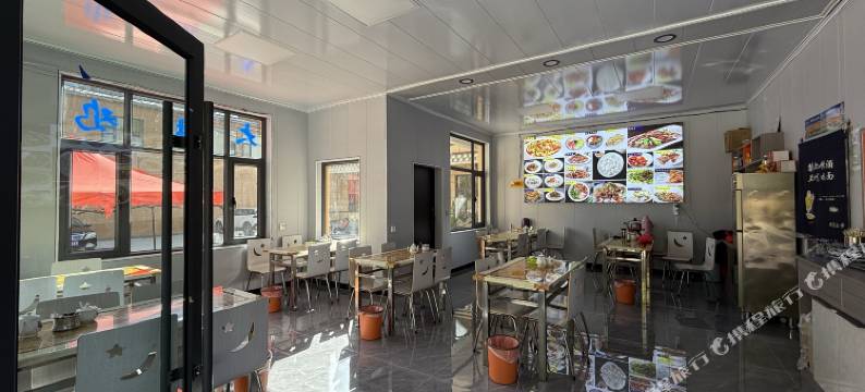 桑沛山居民宿(扎尕那大景区游客服务中心店)图片