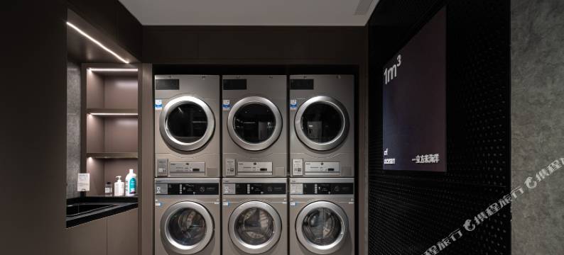 上海北外滩外白渡桥轻居酒店图片