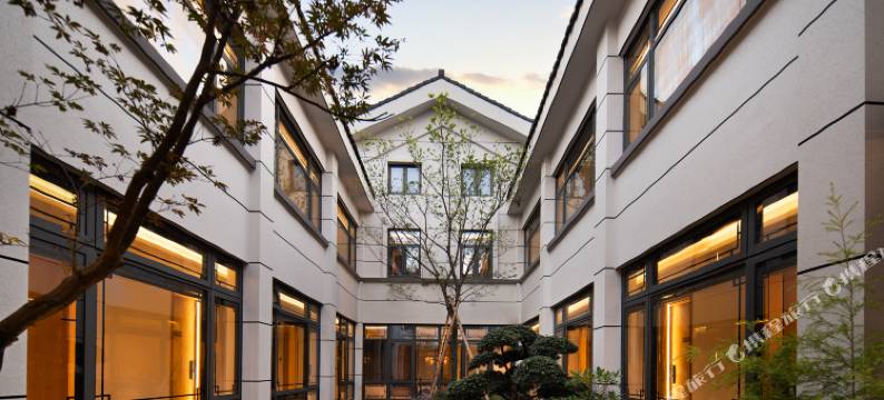 宁波东钱湖书香心泊酒店图片