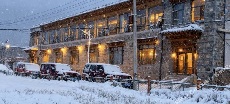 夏河·贤择云居图片