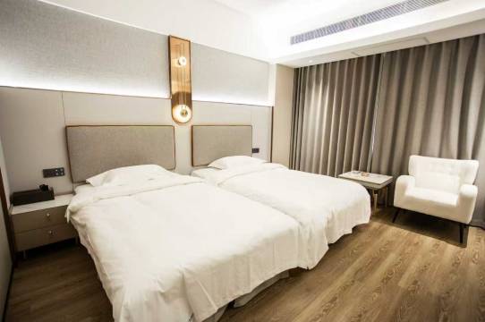 林顿168连锁酒店(佳木斯新玛特店)