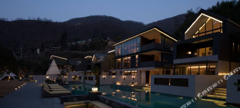 海螺沟米麓soooan·雪山观景·隐奢温泉度假民宿图片