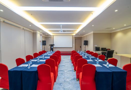 Blueprint Garden Hotel Hotel Overview