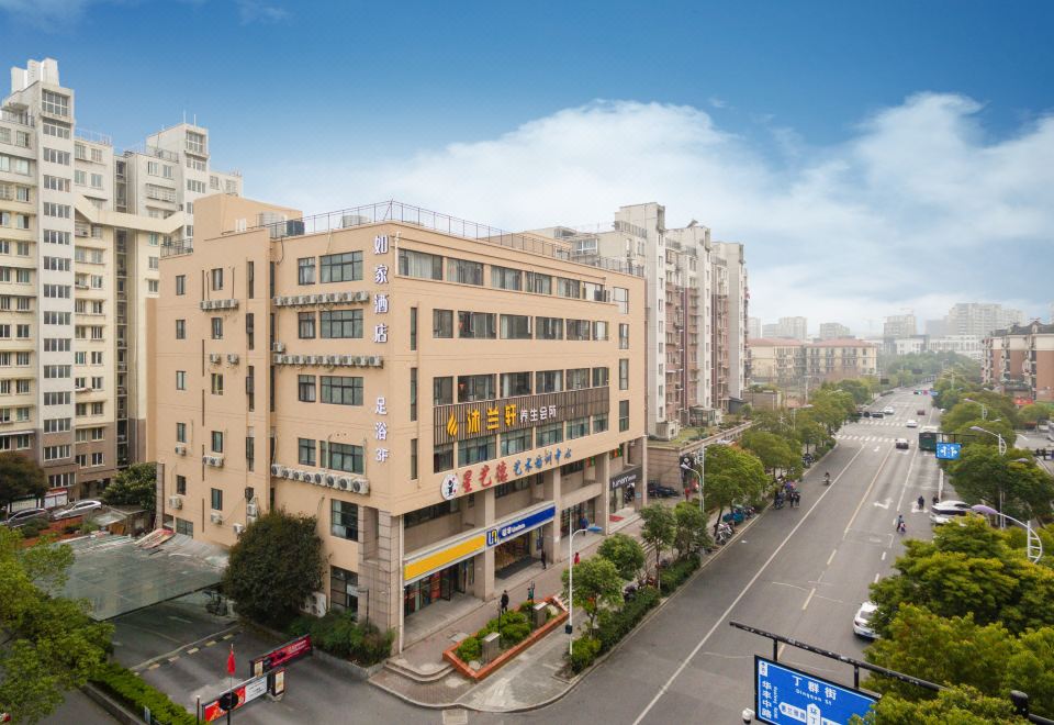 Hotel Overview