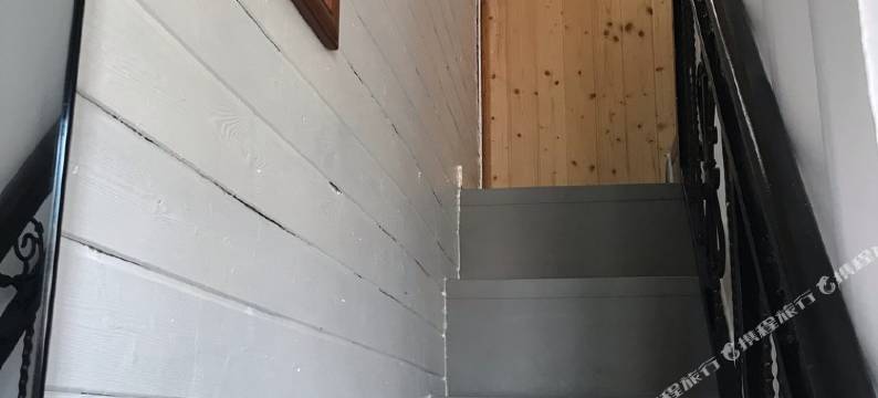 青岛地中海小胖公寓图片