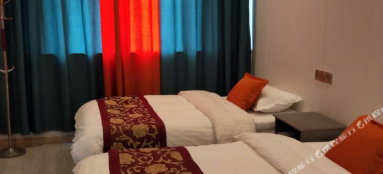 大柴旦大地宾馆(翡翠步行街店)图片