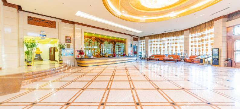 布尔津友谊峰大酒店(迎星楼)图片