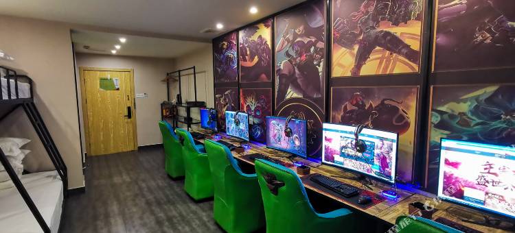 云战电竞民宿(湖南工院店)图片