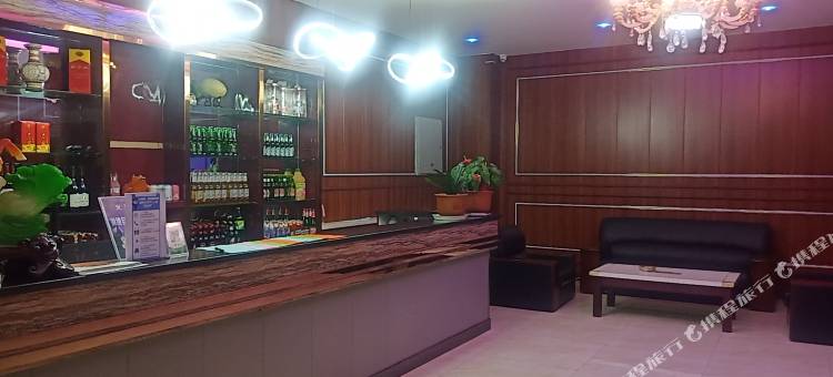 伊吾鸿泽酒店(长途客运站店)图片