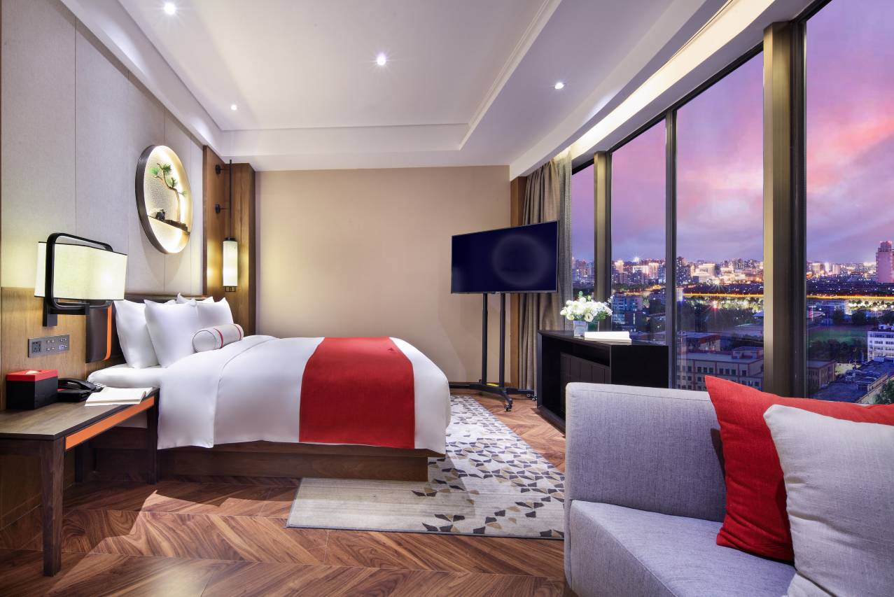 丽橙酒店·逸(西安永宁门省人民医院黄雁村地铁站店)图片