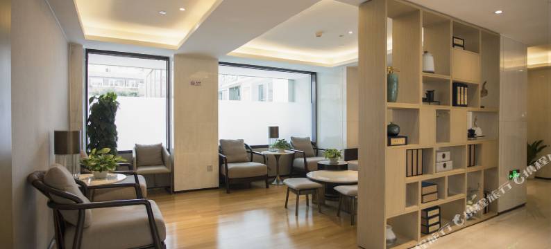 杭州采荷大酒店(庆菱路地铁站店)图片