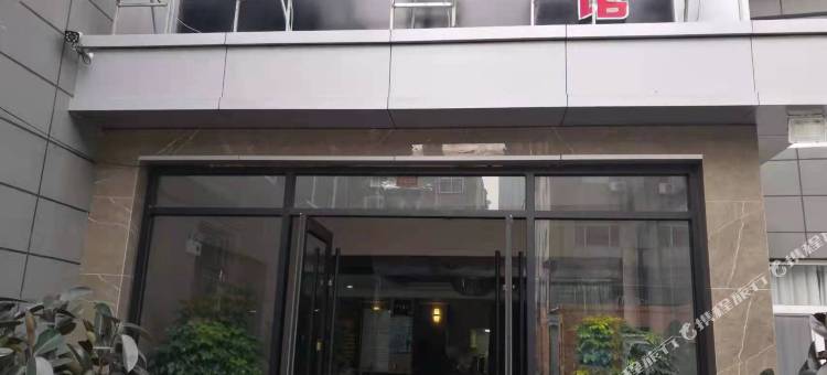 青慕酒店(菏泽火车站银座商城店)图片