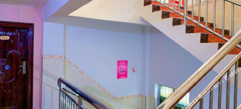 万家安民宿(平南雄森动物大世界店)图片