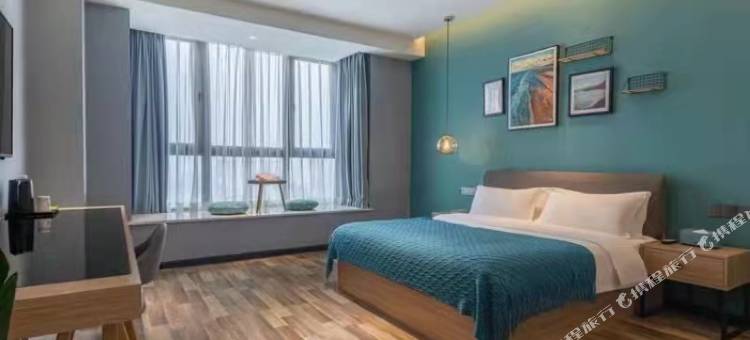 蓉乙四季酒店(江北机场渝北广场地铁站店)图片