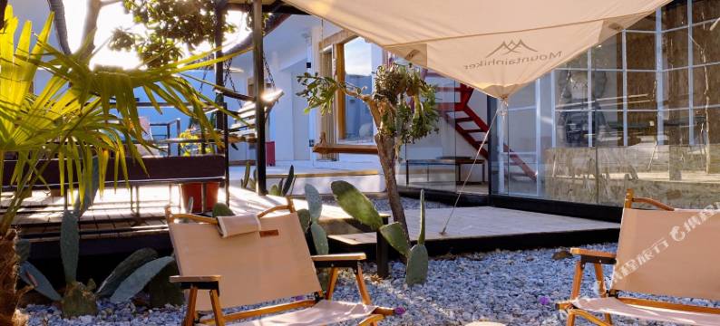 玉龙等风民宿图片