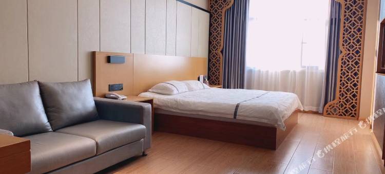 孙吴水云间精品酒店图片