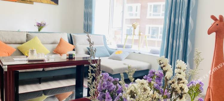 康定三三小住公寓图片