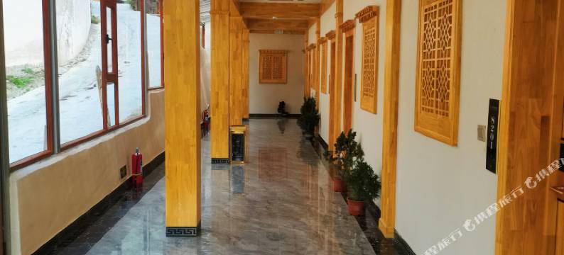 迭部扎尕那阿班民宿图片