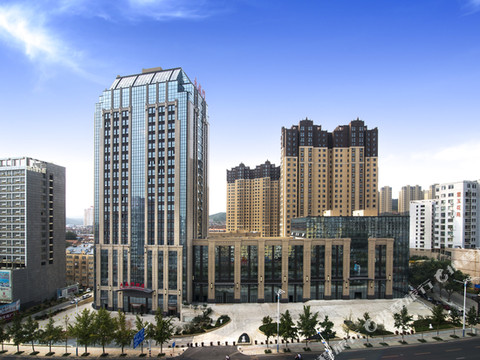 大成门酒店(烟台火车站吾悦广场店)