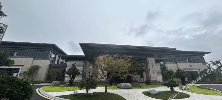 湖畔翰文酒店图片