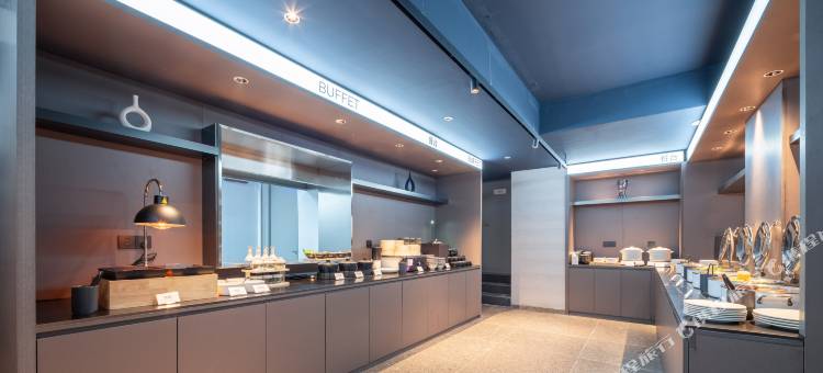 大连中山广场人民路轻居酒店图片