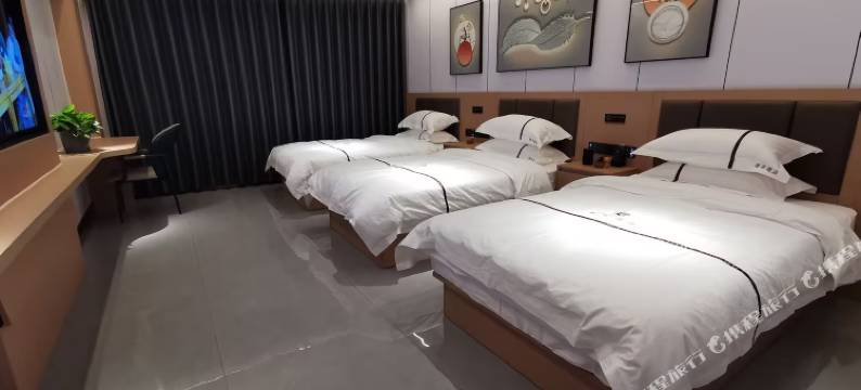 和硕云鼎假日酒店图片