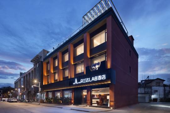 hotel overview picture