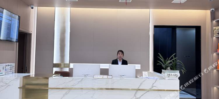 亚悦酒店(野三关乾峰广场店)图片