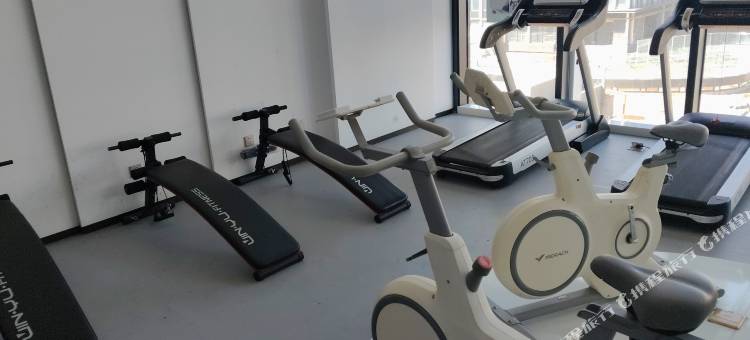 新密清岚酒店(中强光年广场店)图片