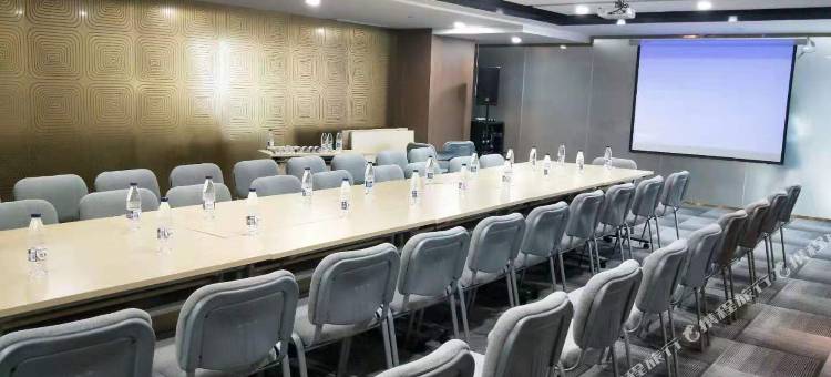 西安北站行政中心亚朵酒店图片
