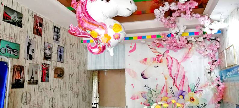 虫虫客栈(南阳理工店)图片