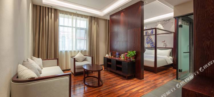 圣唯酒店(邓州火车站店)图片