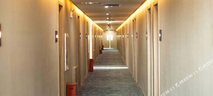 7天优品Premium酒店(定州中山路火车站店)图片