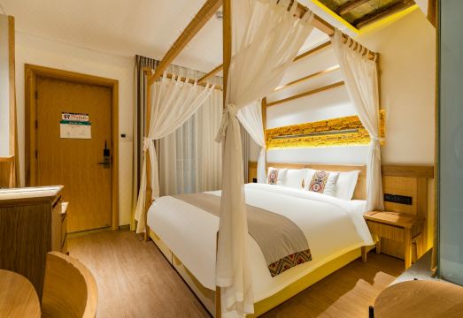 Floral  Hotel·Suoxi Shanju Luxury Resort  (Zhangjiajie National Forest Park flagship store) Hotel Overview