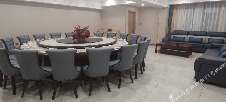 吉益酒店(开江步行街店)图片