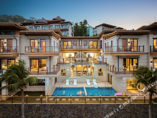 万宁半山海崖灯塔泳池别墅(神州半岛坡头港店)