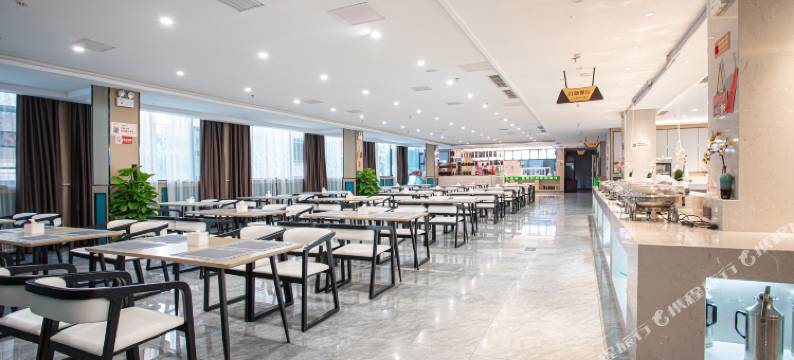 南阳豫见中美酒店(吾悦广场店)图片