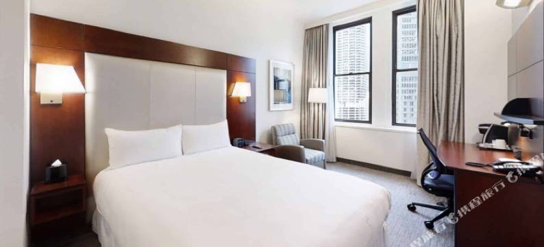 河畔酒店(River Hotel)图片