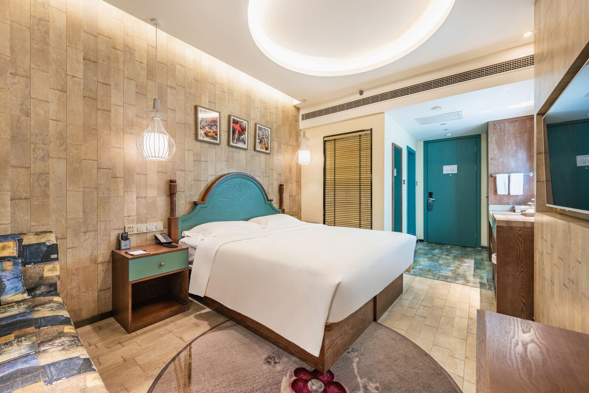 Mehood Hotel Over view