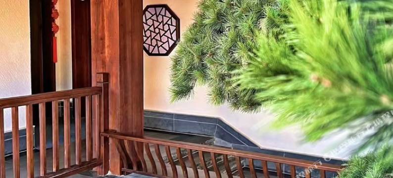 云里﹒凡尘精品民宿(大石板古村店)图片