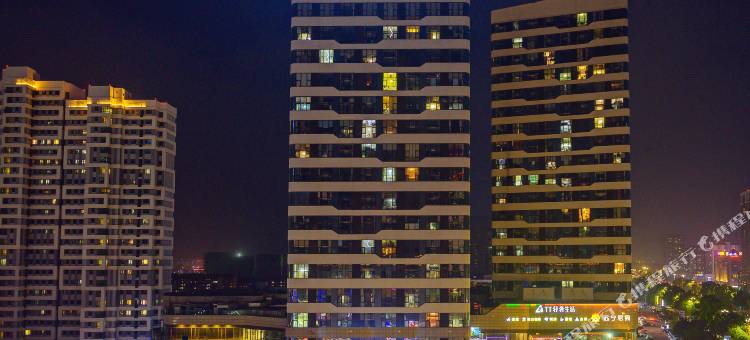 时光LOFT酒店(烟台大学国际博览中心店)图片