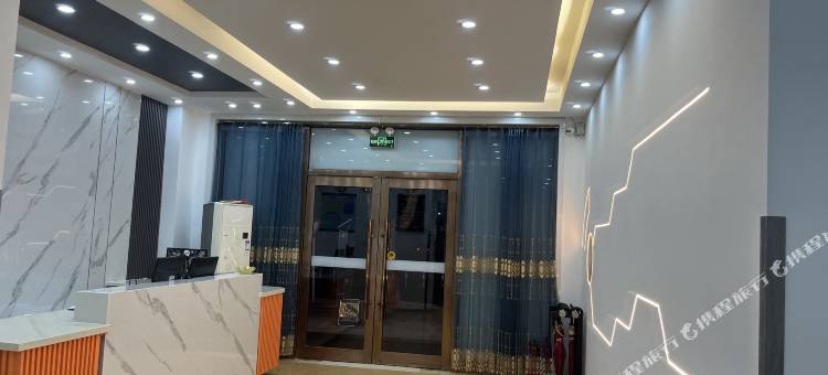 保益电竞酒店(普兰店商业街店)图片
