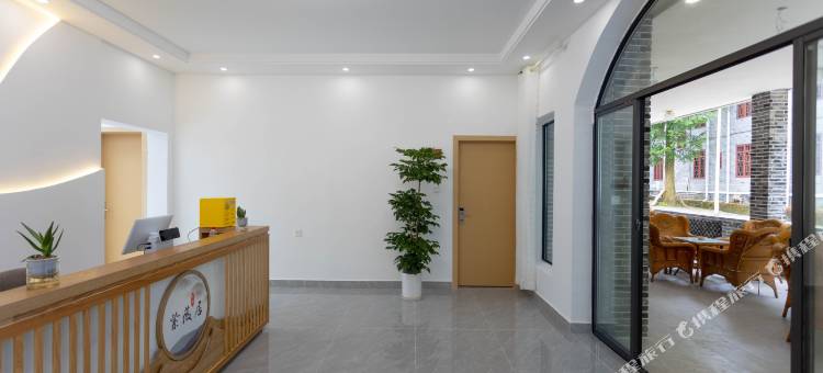 青城后山紫薇居民宿(泰安古镇店)图片
